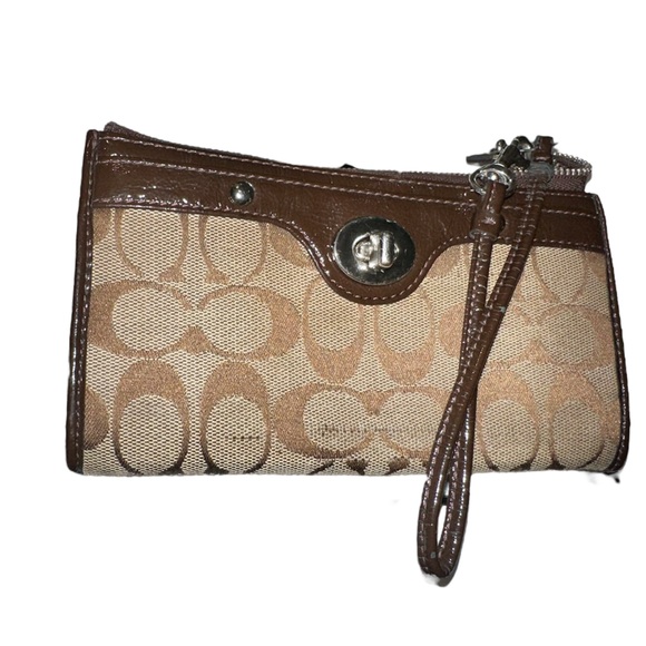 Coach Hampton wallet turnlock patent leather signature C - Picture 4 of 8